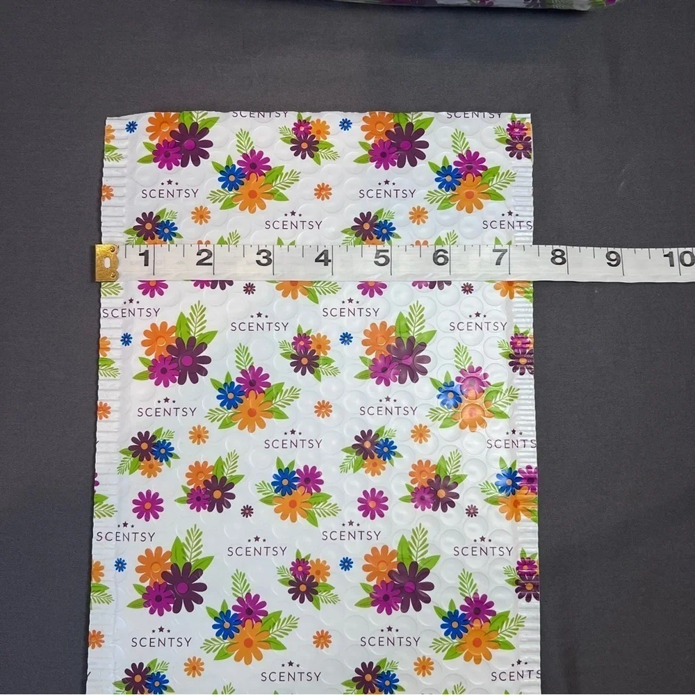 NEW Scentsy Bubble Mailer Envelope Floral - Packages of 25.